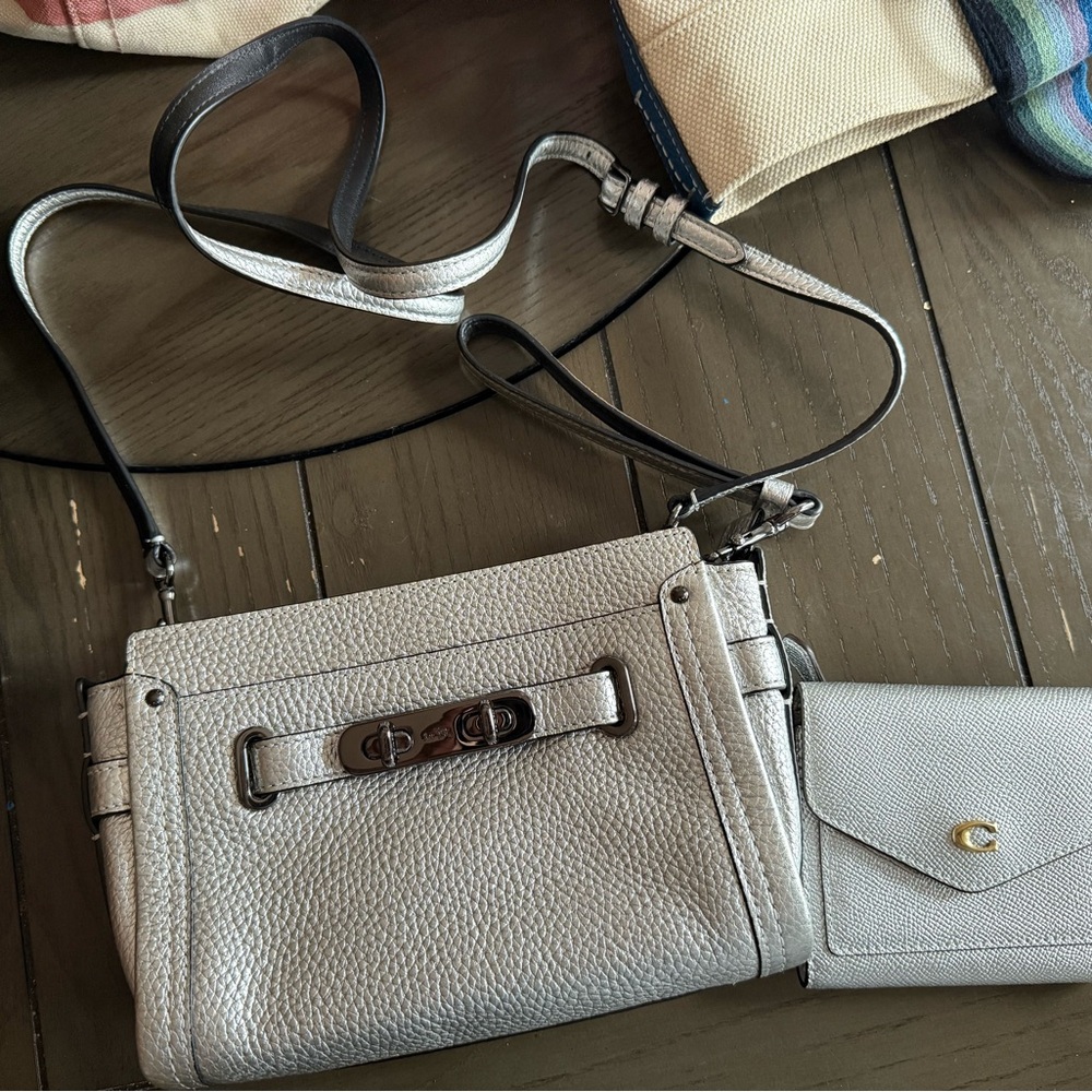 Stylish Gray Pebbled Leather Crossbody Bag